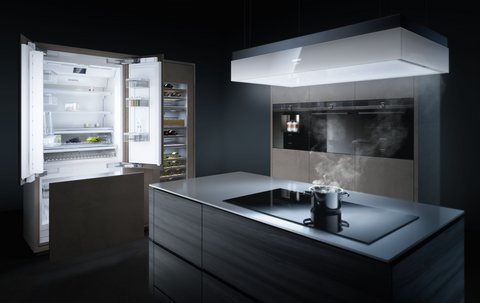 Küche mit hochwertiger Ausstattung mit Küchentechnik von Siemens