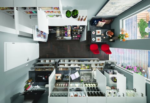 Opbergwonder de kleine keuken Foto genomen vanaf boven van een kleine keuken met veel opbergruimte