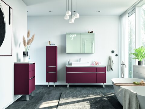 Bad-Möbel Easytouch in Weinrot von Nobilia