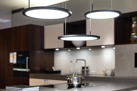 Moderne Küchenlampen im Ardland Küchen-Studio